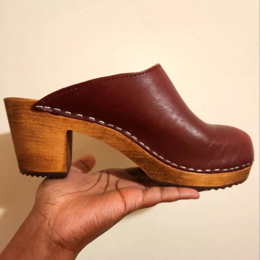 Kit + Clogs Studio/Kitty Clogs Sweden Classic Burgundy Clogs